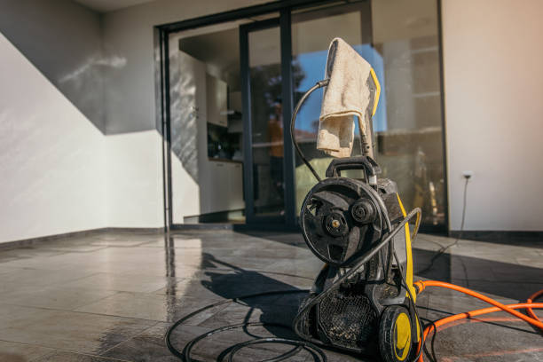 Best Pool Deck Cleaning  in St Anne, IL